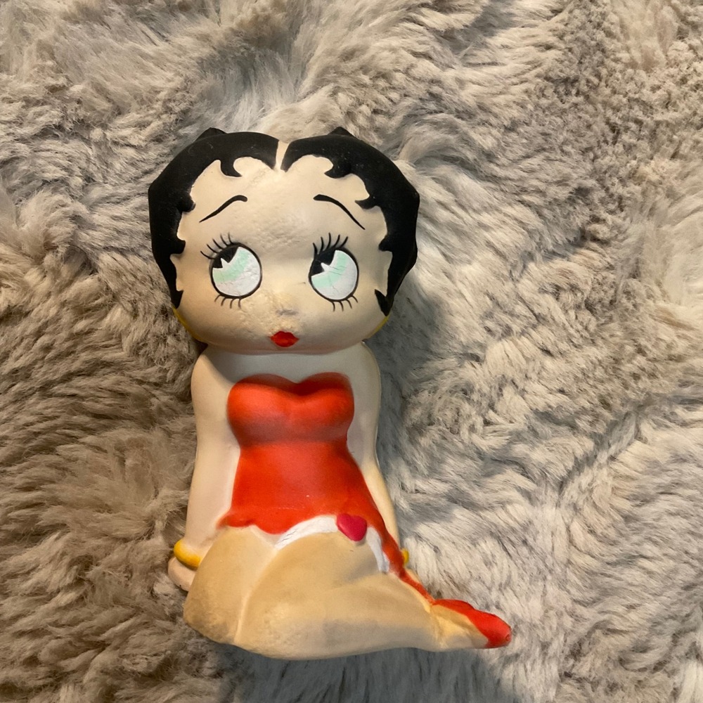 Vintage Betty Boop 1996 Stress Relief Squeeze Figure Red‎ Dress Sitting Squishy